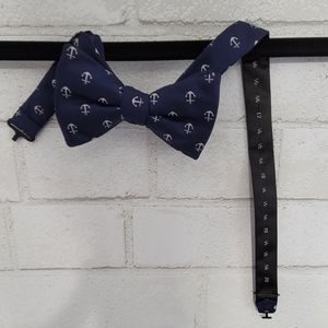 Stafford Navy and White Anchor Bowtie